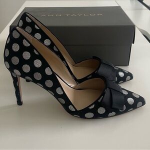 Ann Taylor polka dot pumps. Women’s size 8.